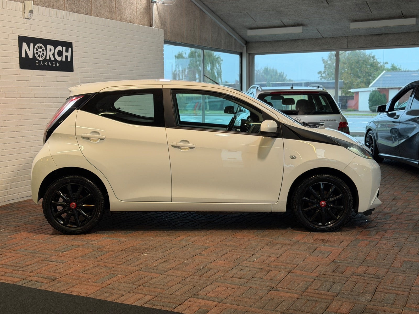 undefined Toyota Aygo fra 2015