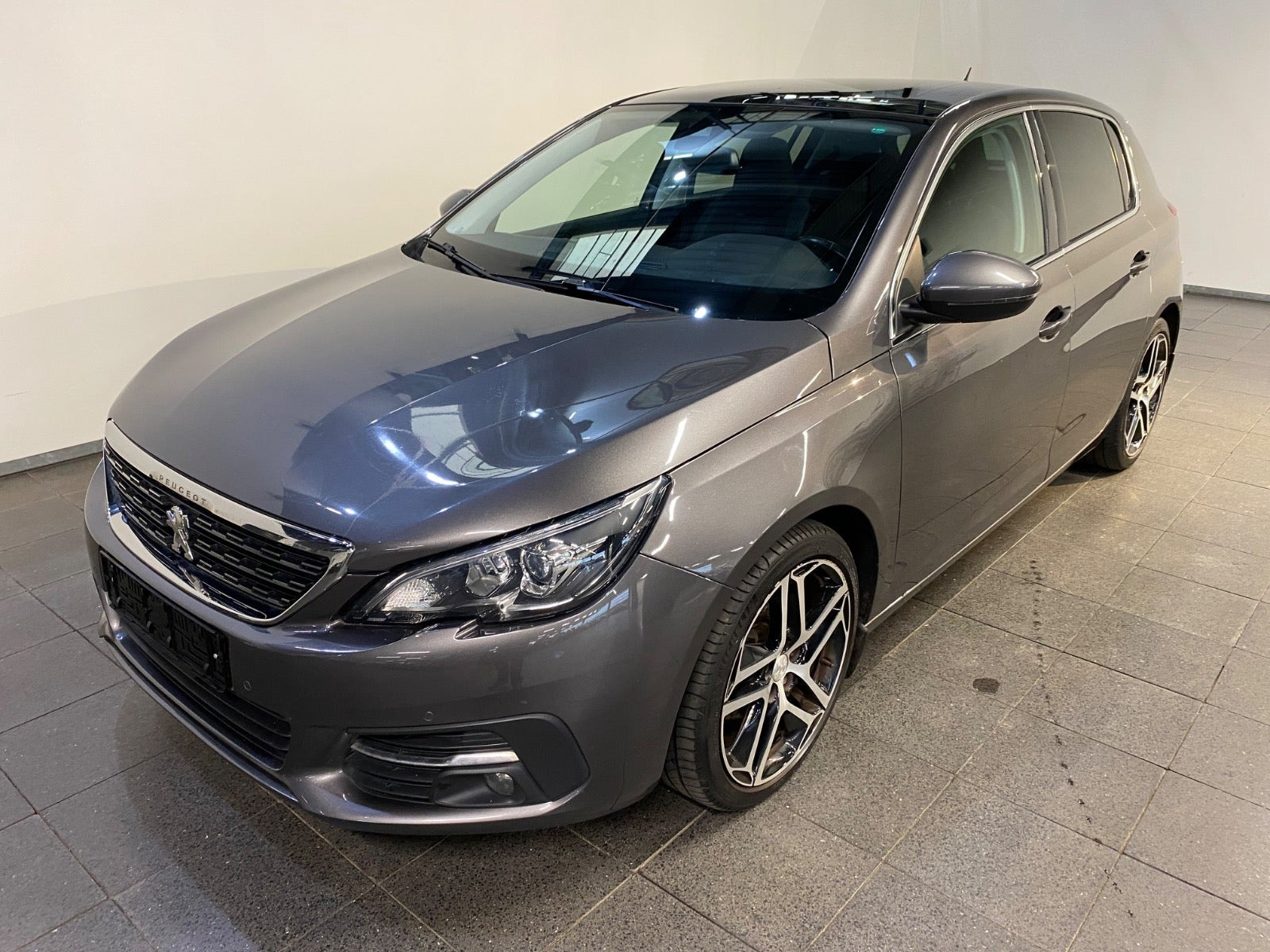 Peugeot 308 1,6 BlueHDi 120 Allure Sky
