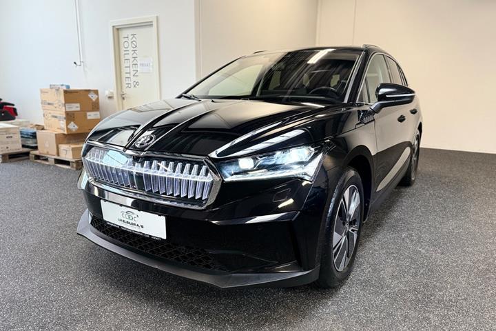 Sort Skoda Enyaq fra 2023