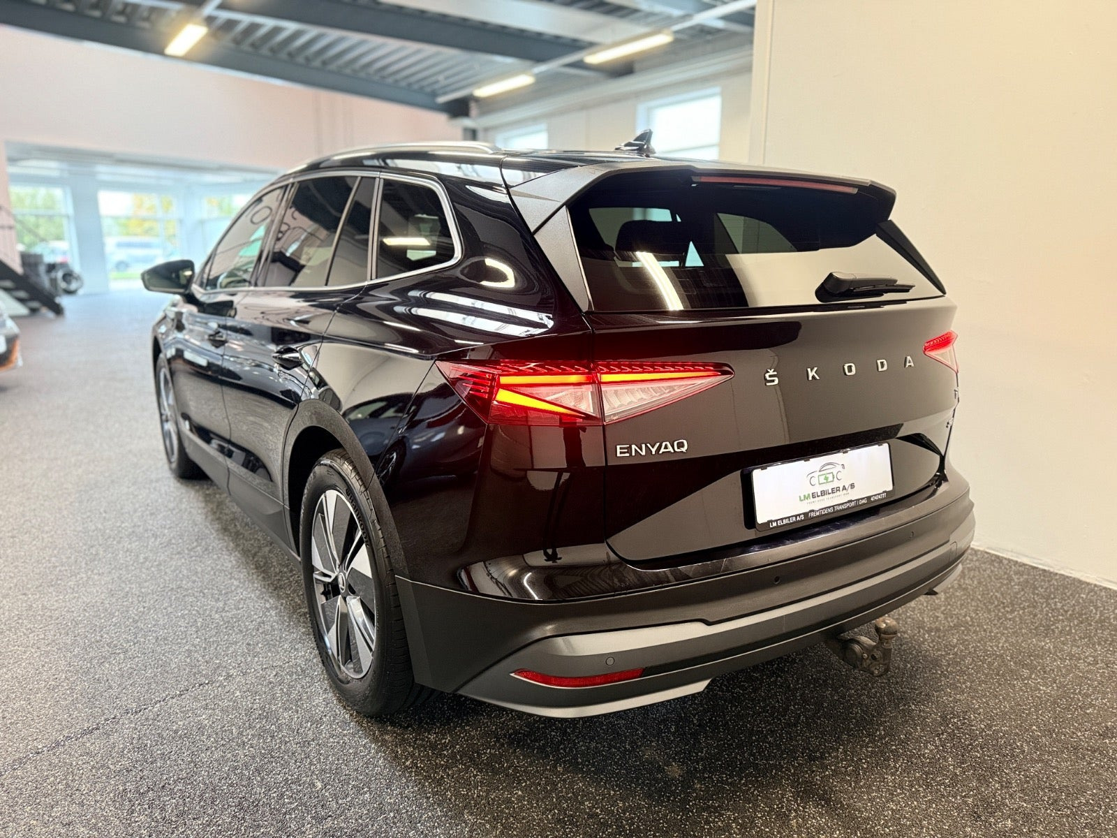 Sort Skoda Enyaq fra 2023