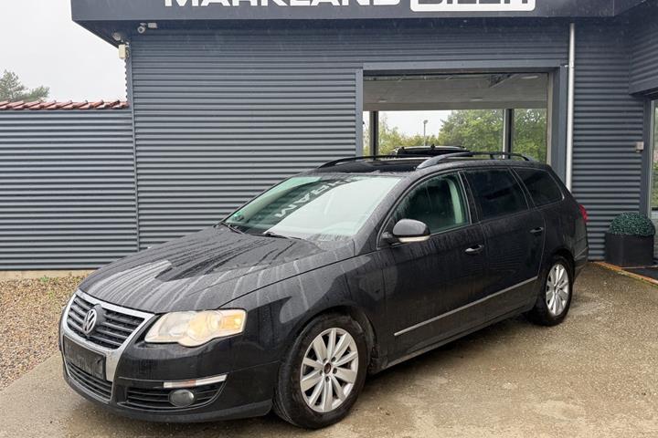 Sort VW Passat fra 2008