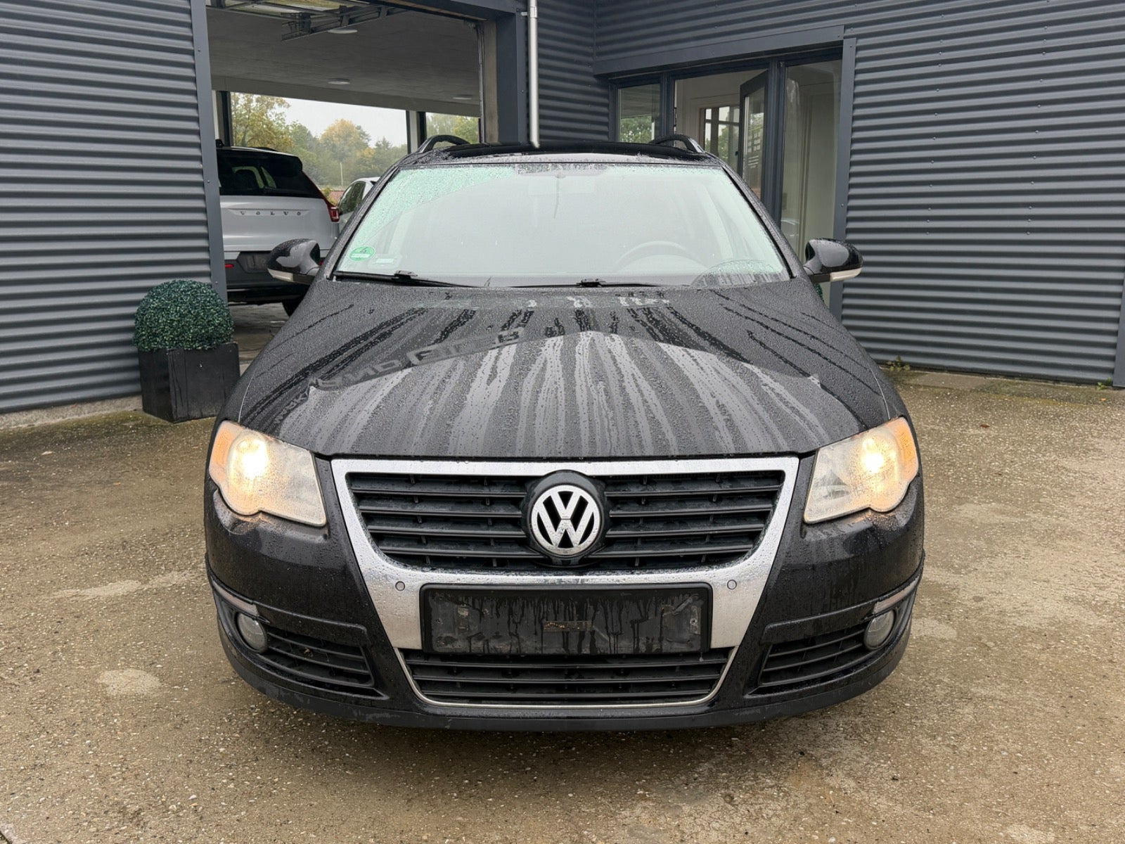 Sort VW Passat fra 2008