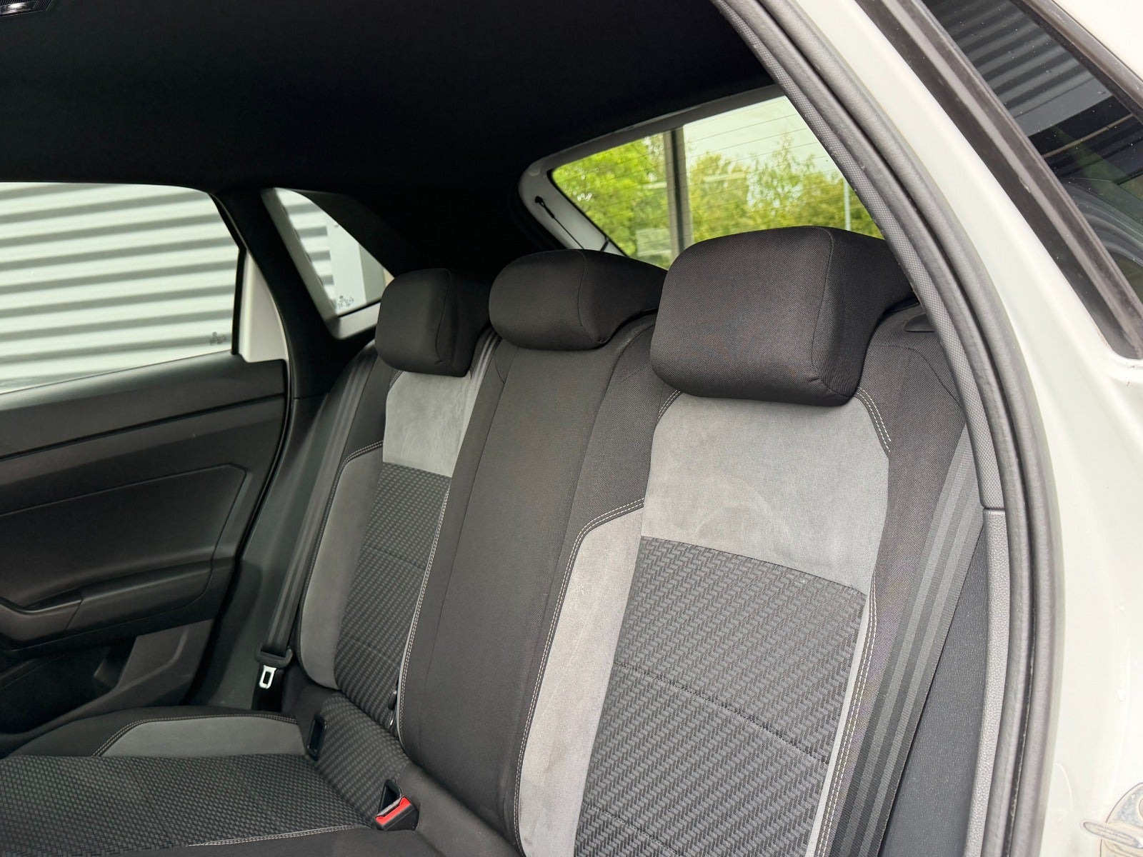 Hvid VW Polo fra 2019