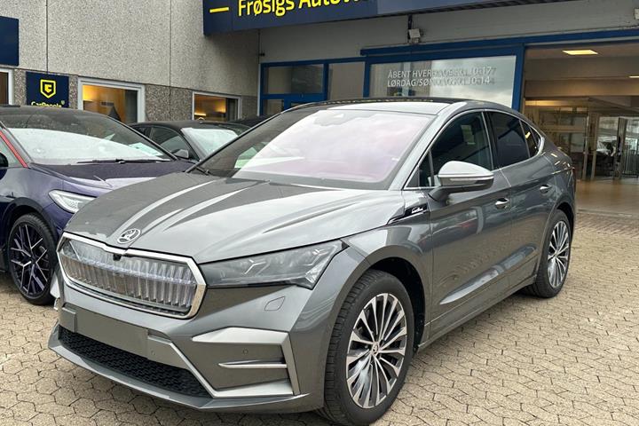 Grå Skoda Enyaq fra 2025