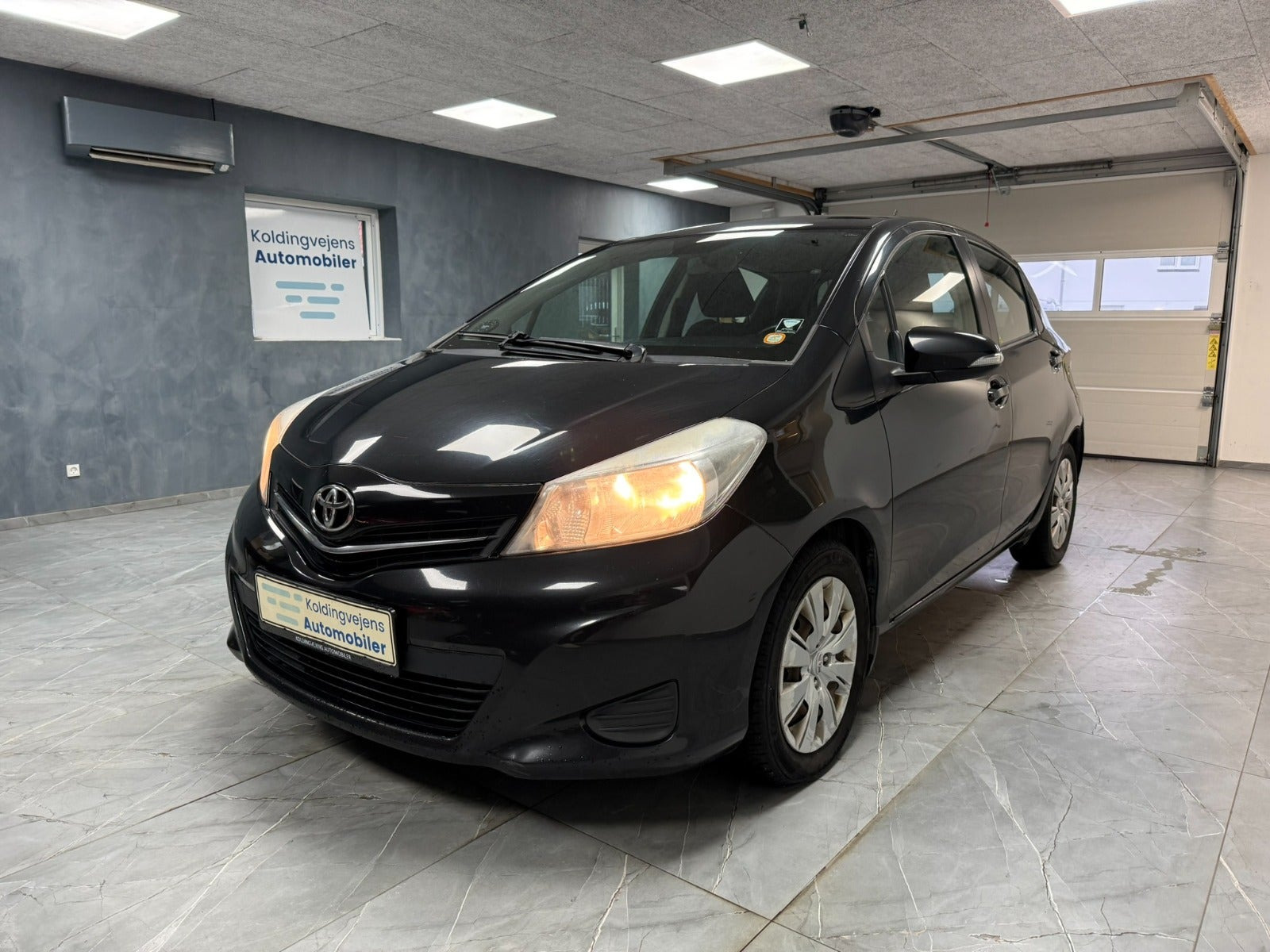 undefined Toyota Yaris fra 2011