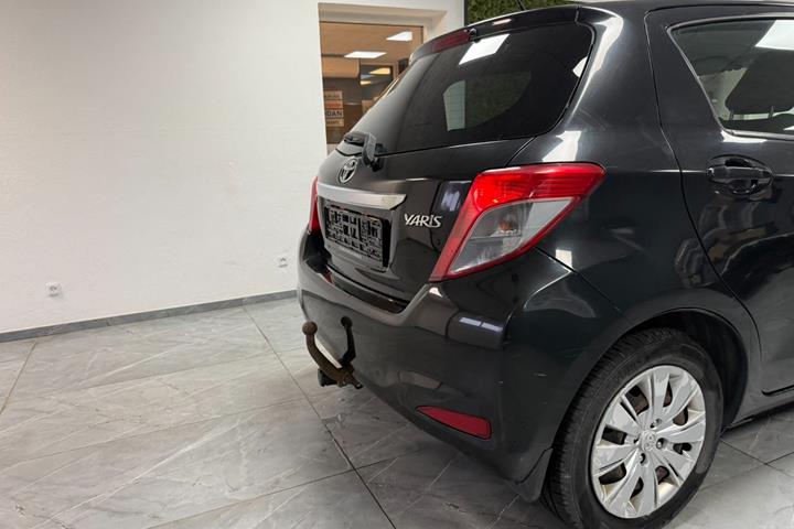 undefined Toyota Yaris fra 2011