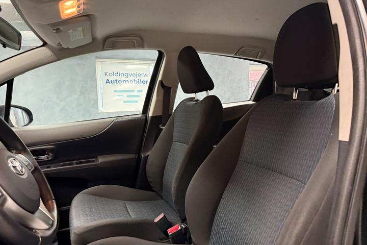 undefined Toyota Yaris fra 2011
