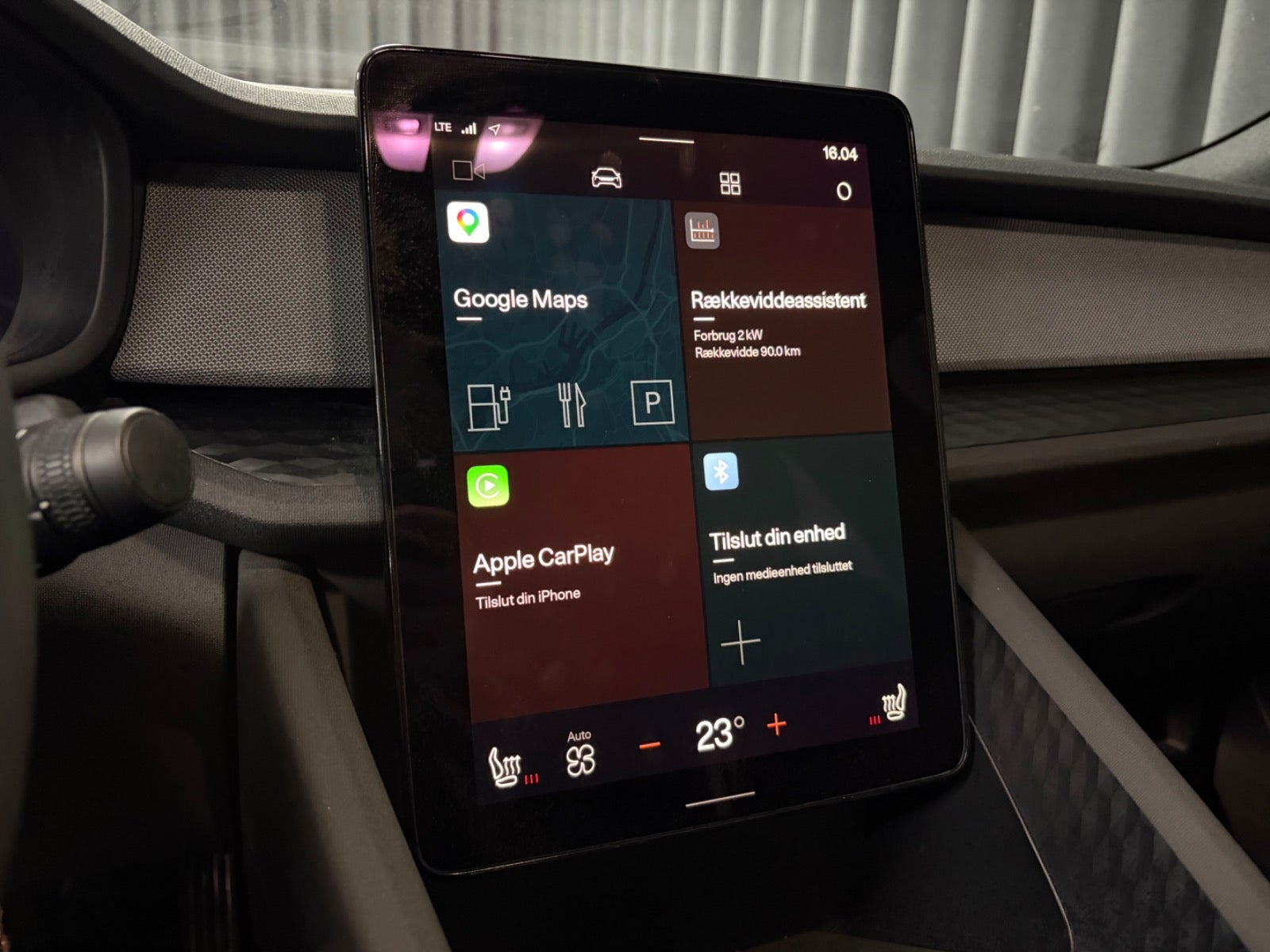 Hvid Polestar 2 fra 2023