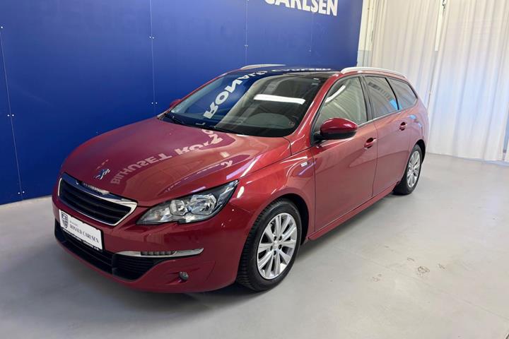 Rød Peugeot 308 fra 2016