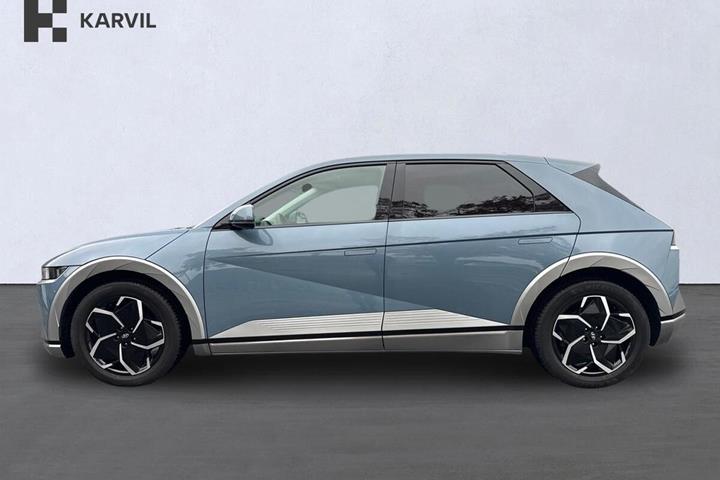 Blå Hyundai Ioniq 5 fra 2024