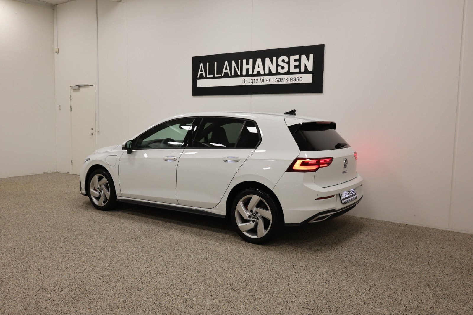 Hvid VW Golf VIII fra 2021