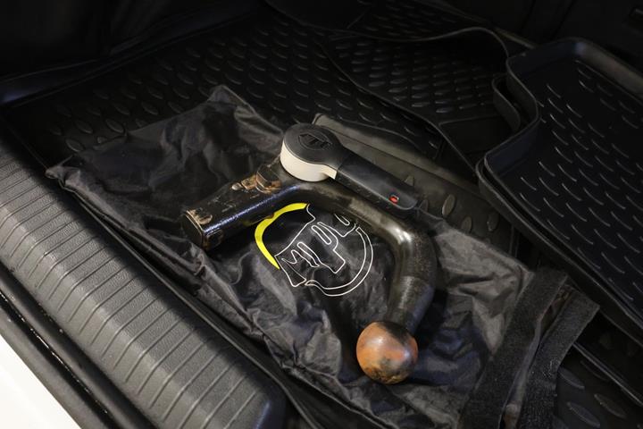 Hvid VW Golf VIII fra 2021