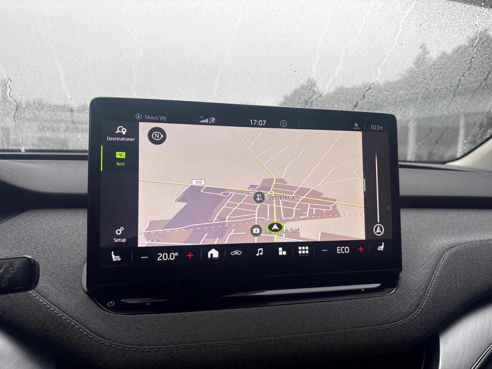 Rød Skoda Enyaq fra 2021