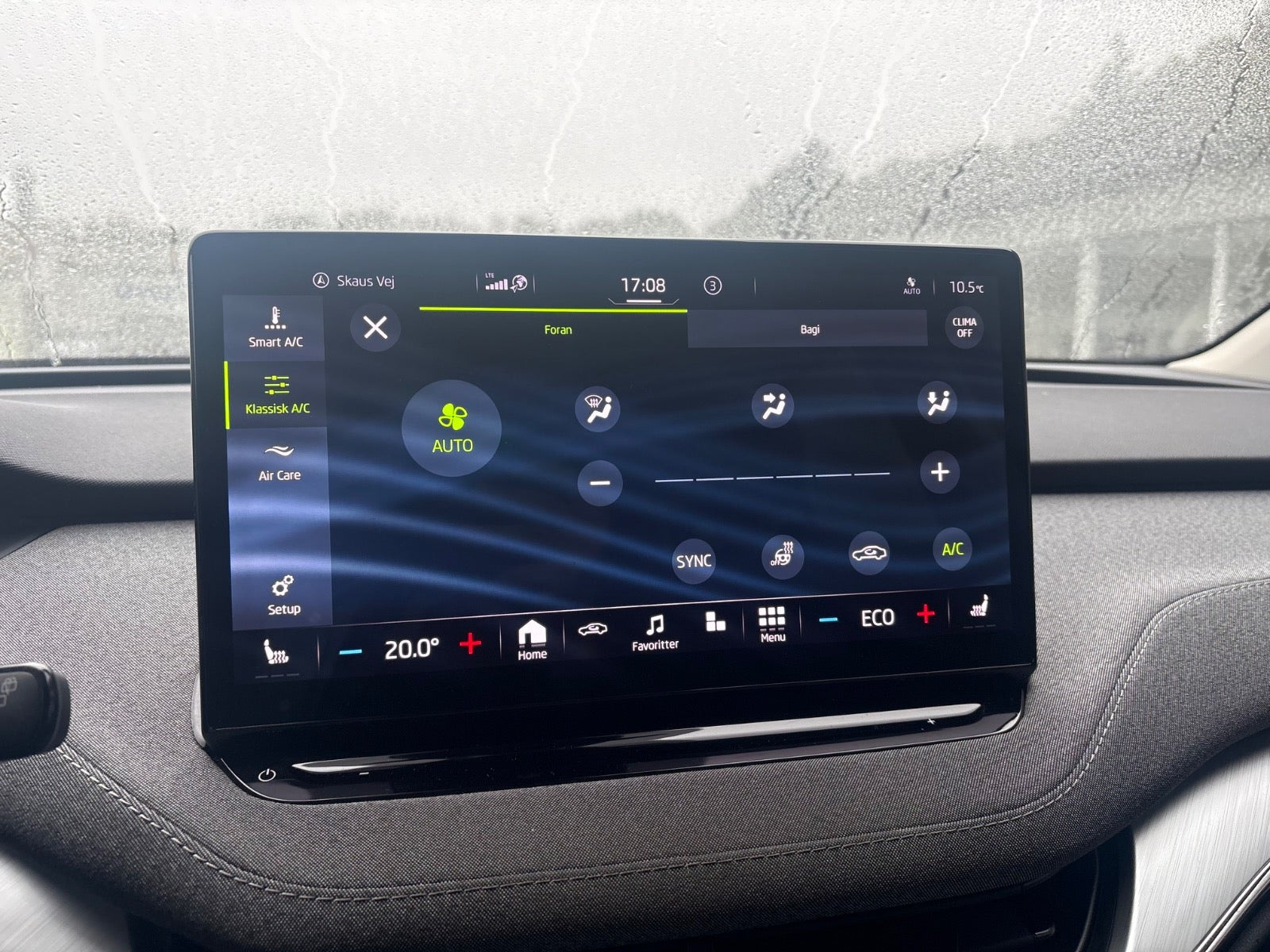 Rød Skoda Enyaq fra 2021