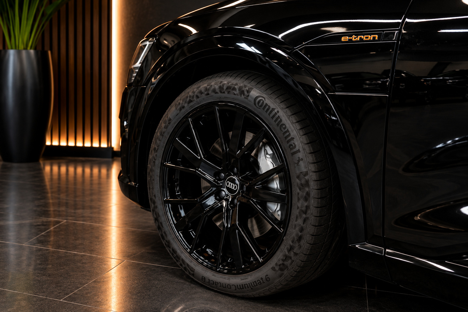 Sort Audi e-tron fra 2022