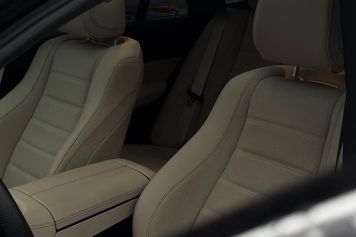 Sort Mercedes GLE350 de fra 2022
