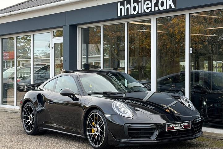 Sort Porsche 911 Turbo S fra 2018