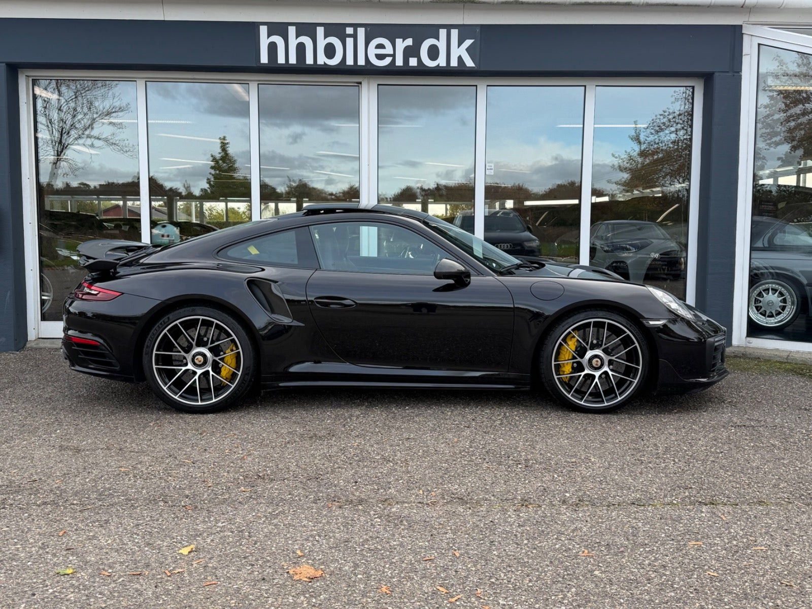 Sort Porsche 911 Turbo S fra 2018