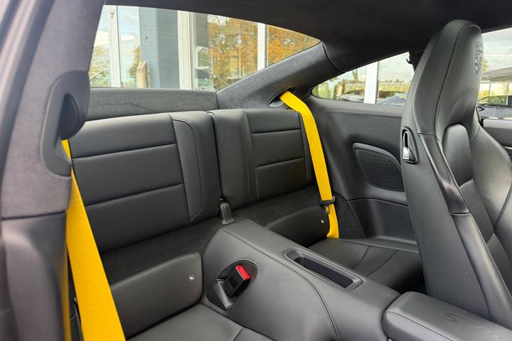 Sort Porsche 911 Turbo S fra 2018
