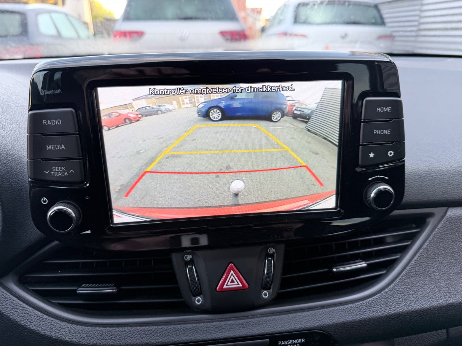 Rød Hyundai i30 fra 2020