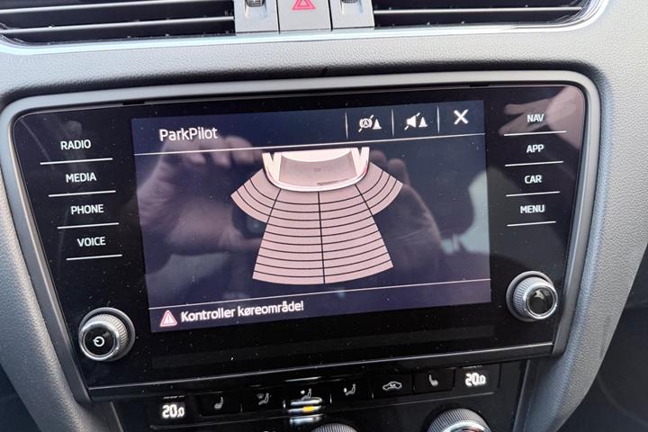 Sort Skoda Octavia fra 2018