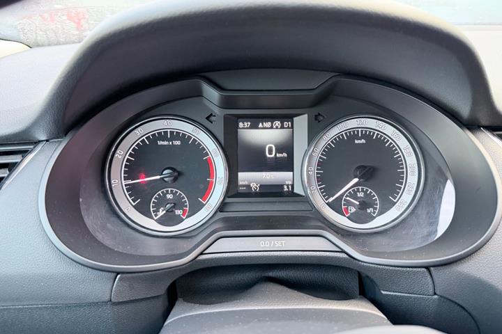 Sort Skoda Octavia fra 2018