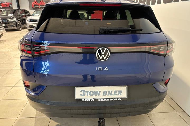 Blå VW ID.4 fra 2023