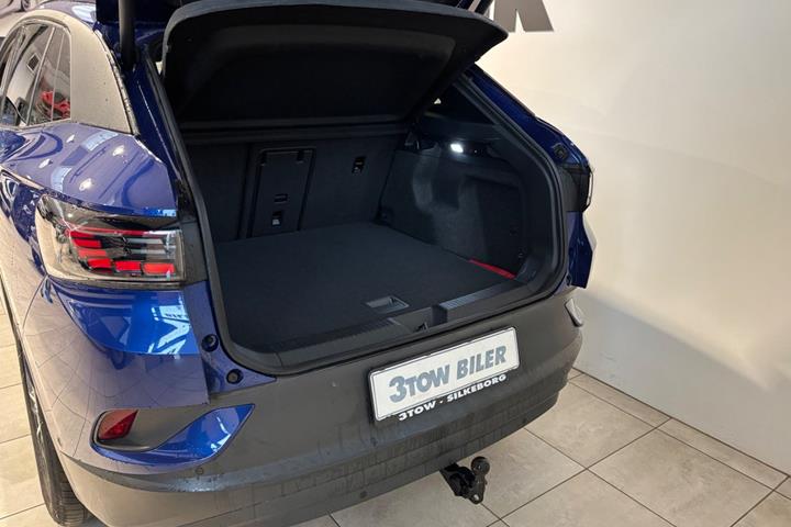Blå VW ID.4 fra 2023