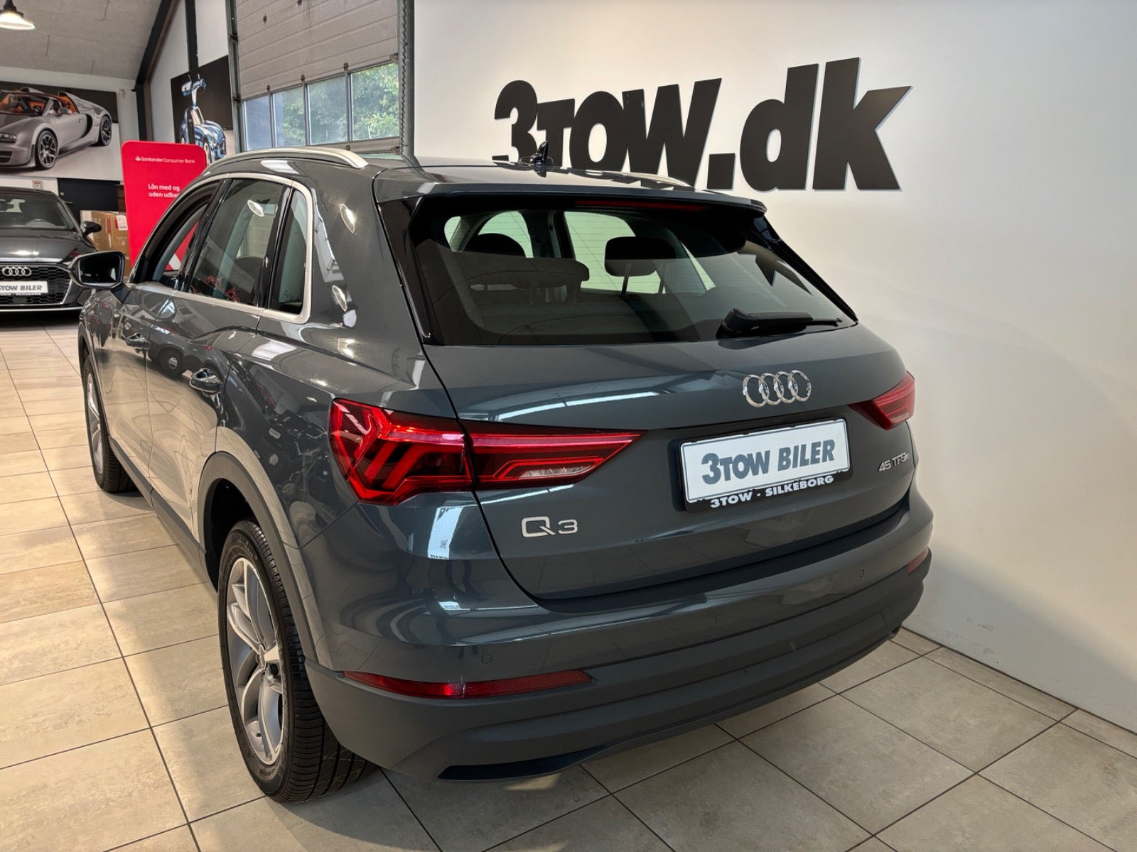 Grå Audi Q3 fra 2021