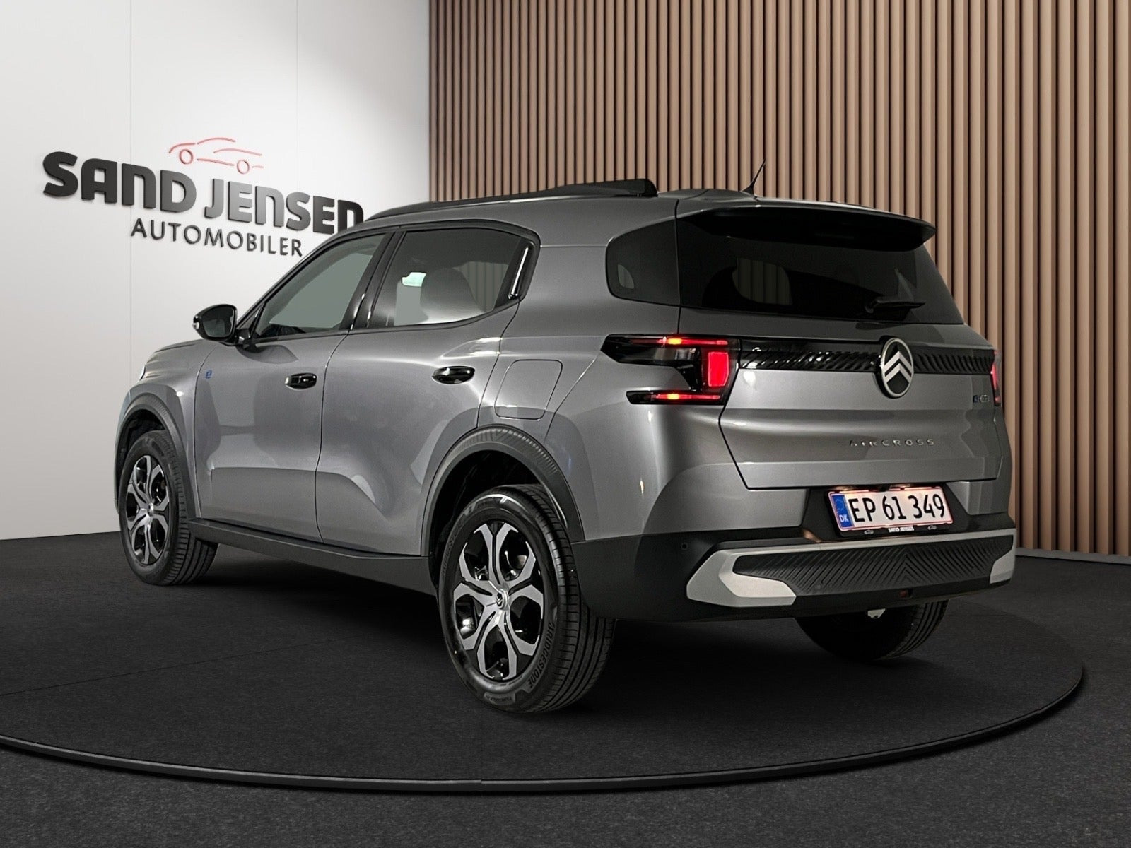 Grå Citroën e-C3 Aircross fra 2025