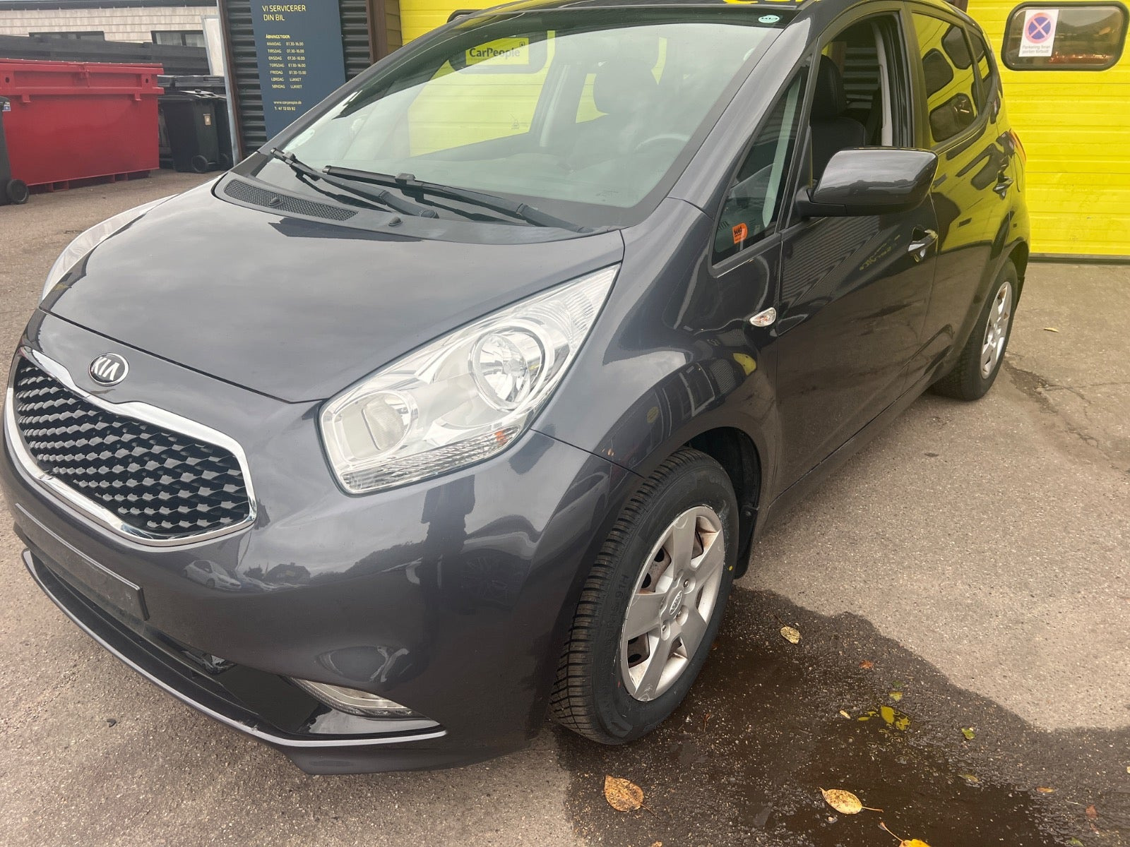 Sort Kia Venga fra 2016