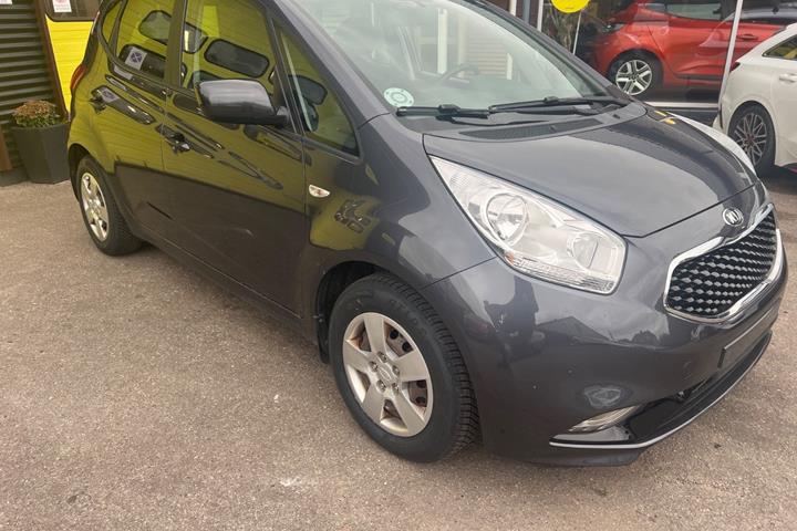 Sort Kia Venga fra 2016
