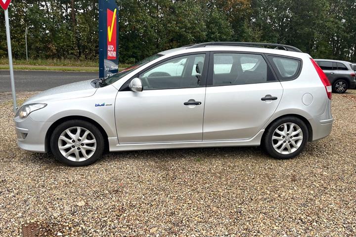 Sølv Hyundai i30 fra 2012