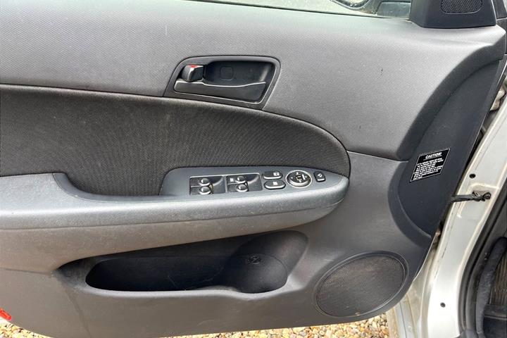 Sølv Hyundai i30 fra 2012