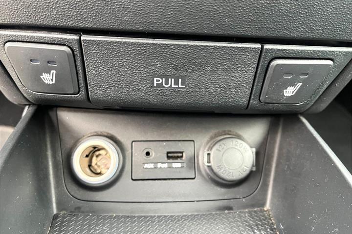 Sølv Hyundai i30 fra 2012
