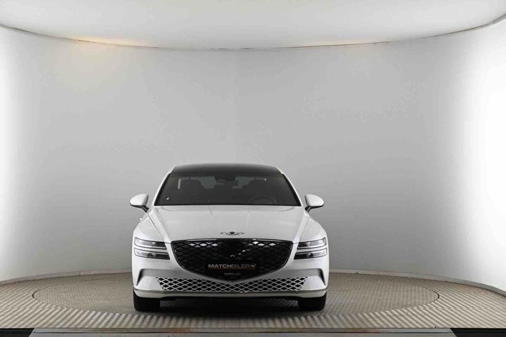 Hvid Genesis G80 fra 2023