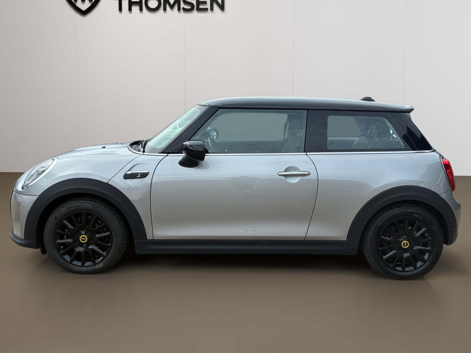 Grå Mini Cooper fra 2023