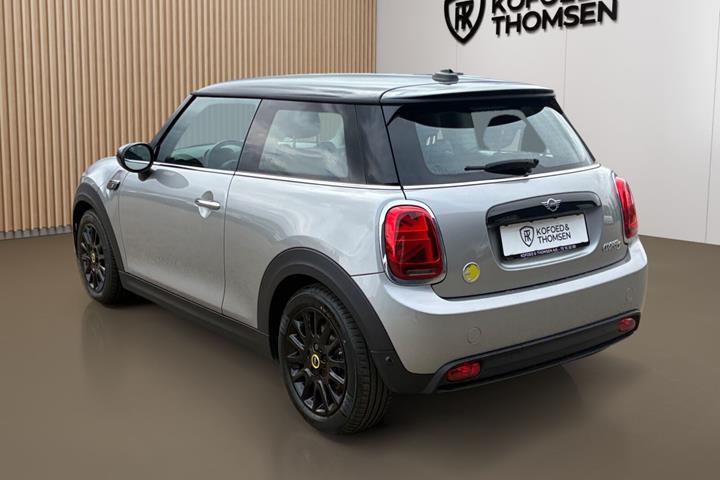 Grå Mini Cooper fra 2023