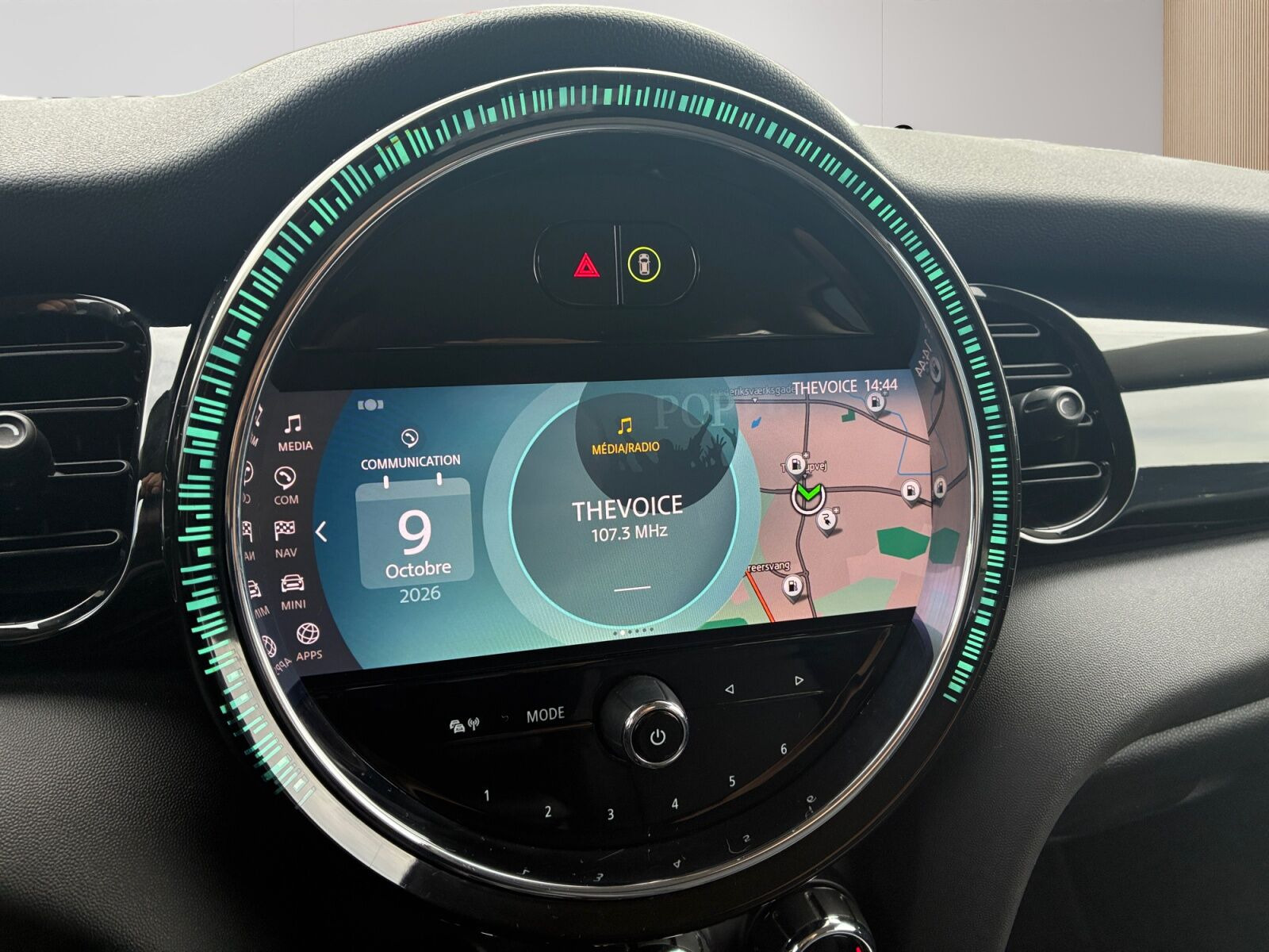 Grå Mini Cooper fra 2023