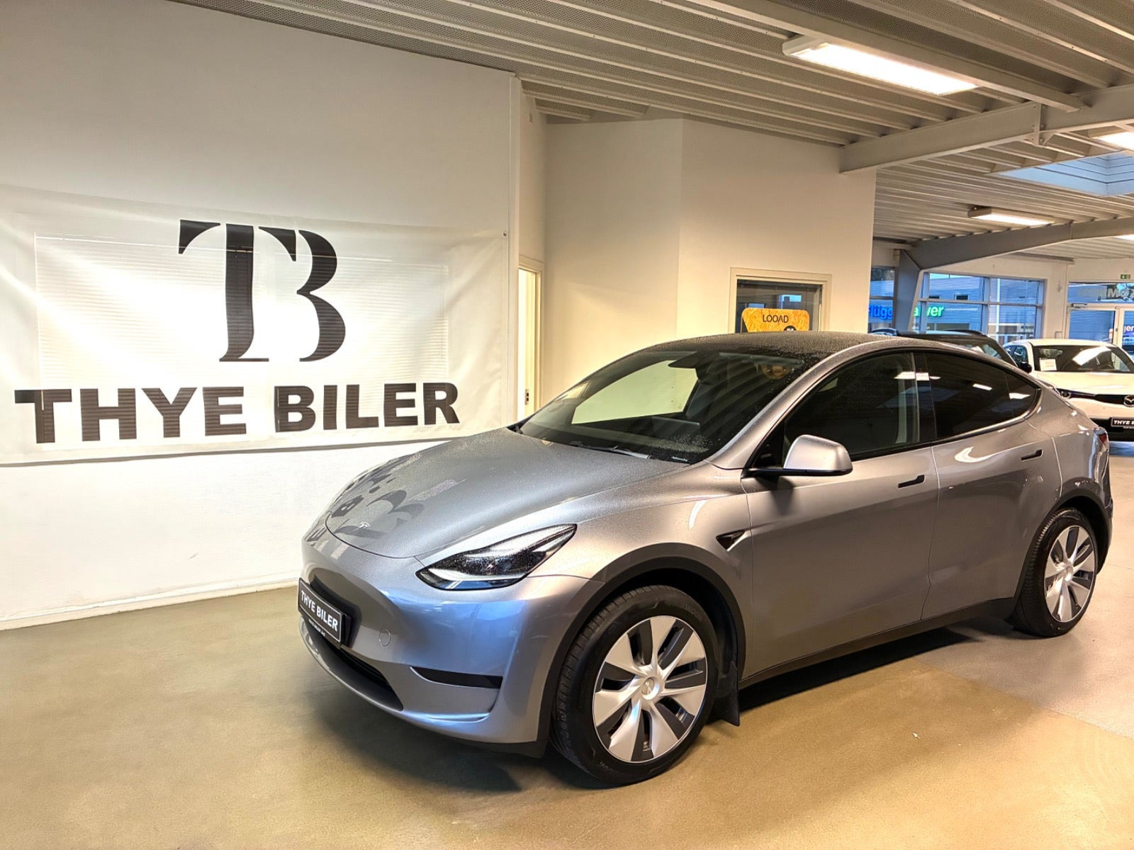 Tesla Model Y RWD