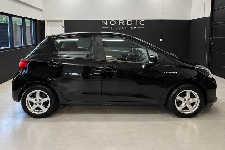 undefined Toyota Yaris fra 2016