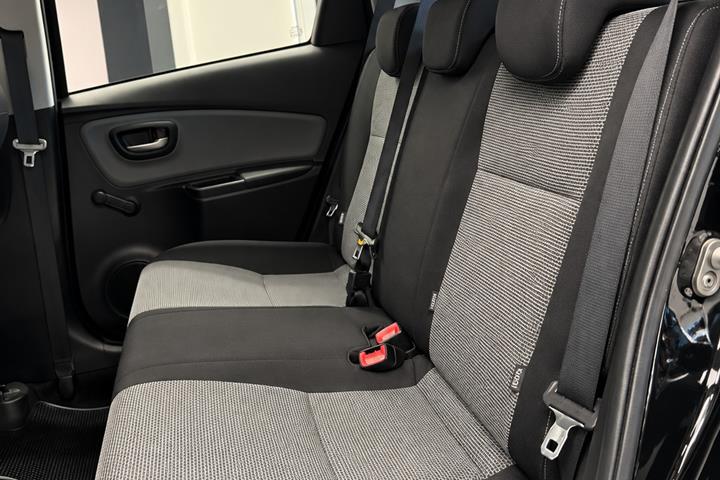 undefined Toyota Yaris fra 2016