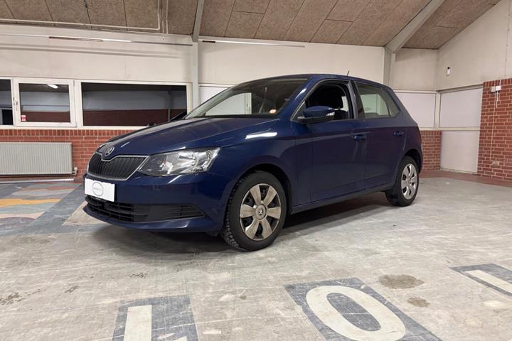 Blå Skoda Fabia fra 2018