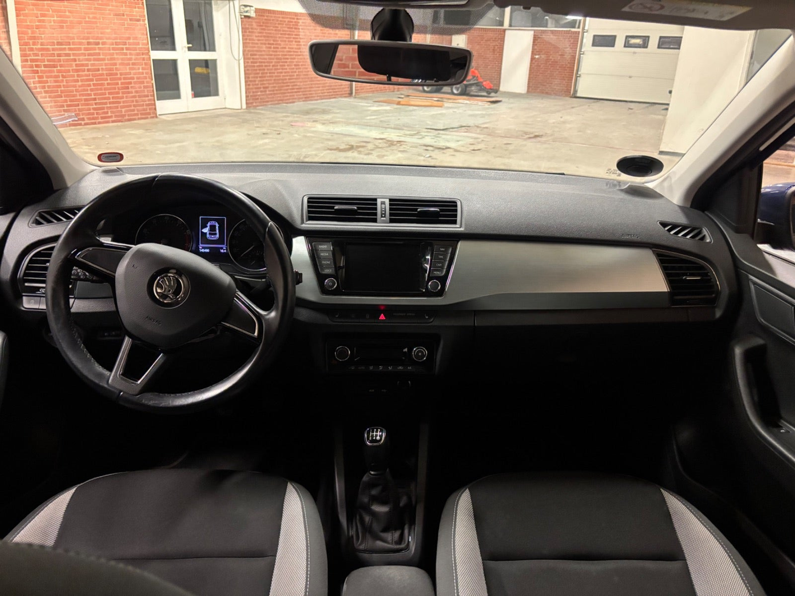 Blå Skoda Fabia fra 2018