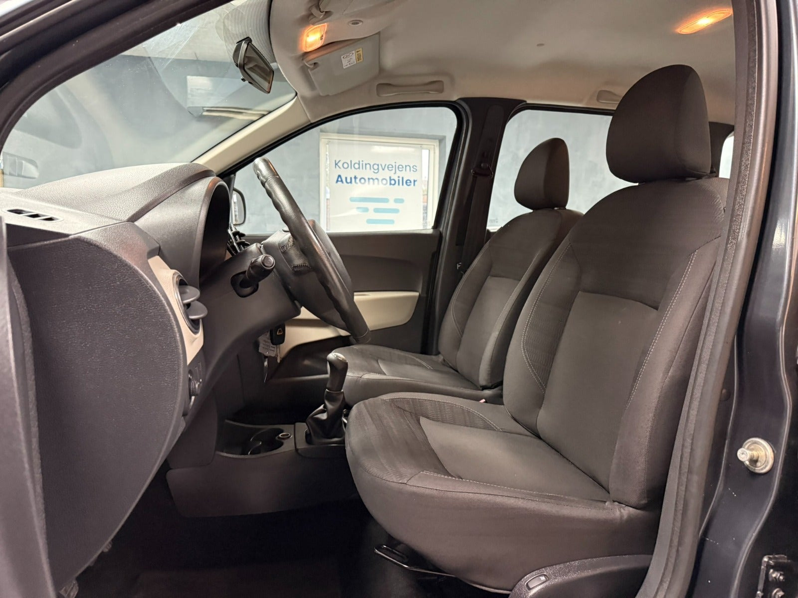 undefined Dacia Lodgy fra 2015