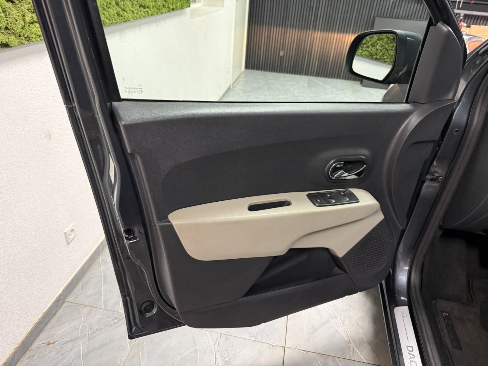 undefined Dacia Lodgy fra 2015