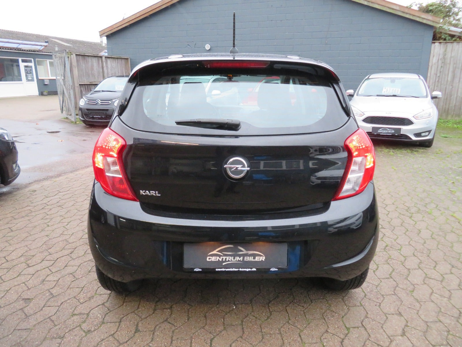 Sort Opel Karl fra 2017