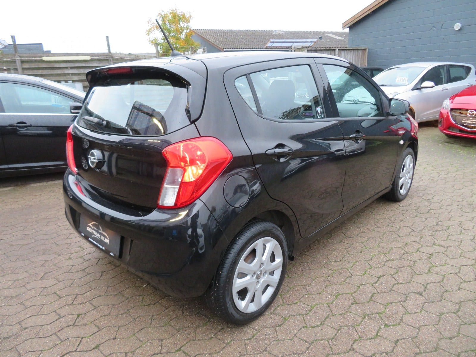 Sort Opel Karl fra 2017
