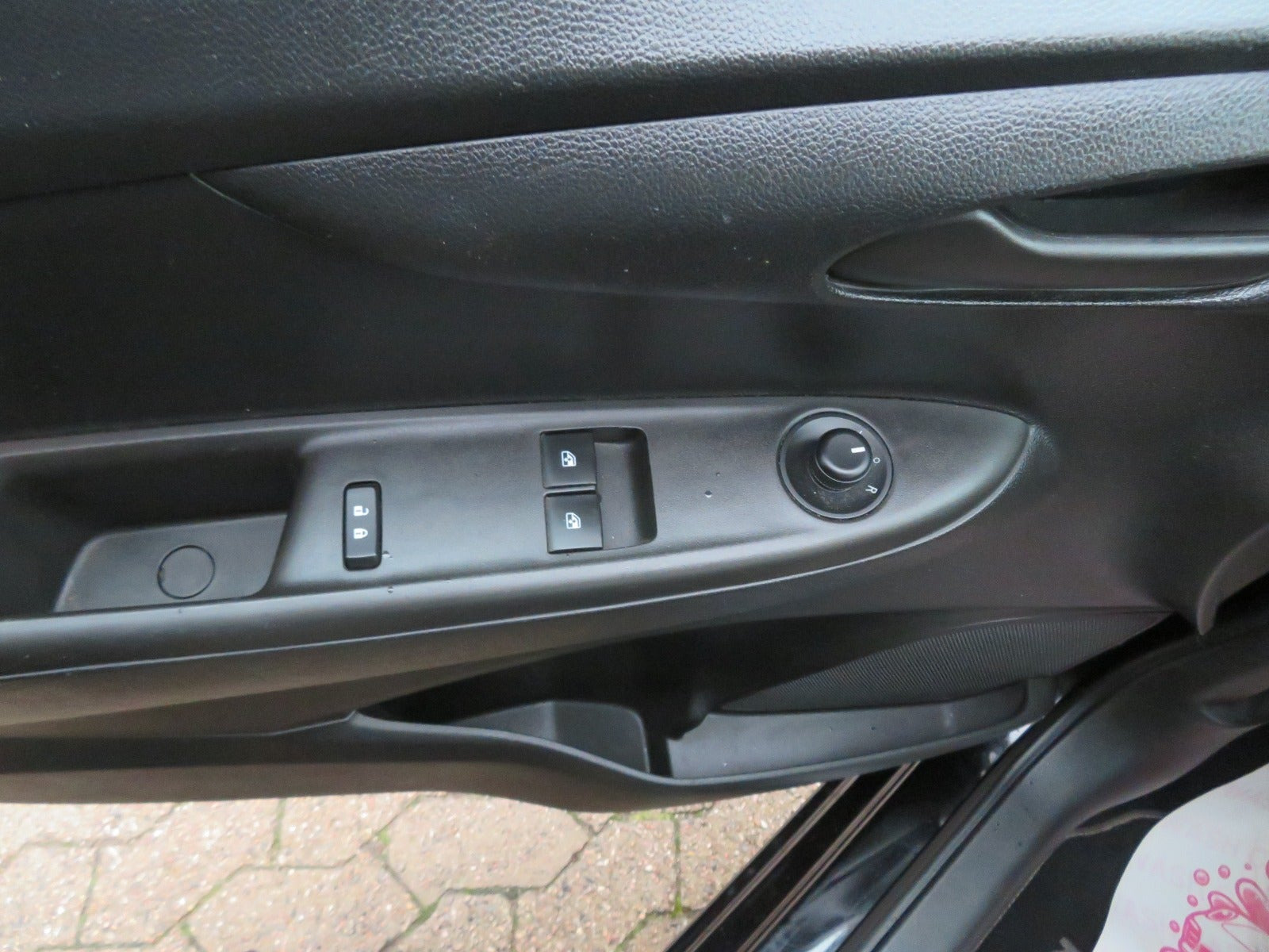 Sort Opel Karl fra 2017