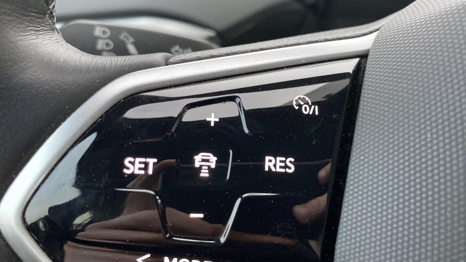 Grå VW ID.4 fra 2023